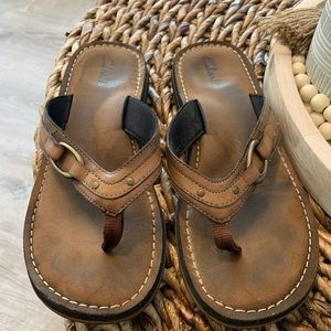 Clark’s Leather Sandals. Size 10